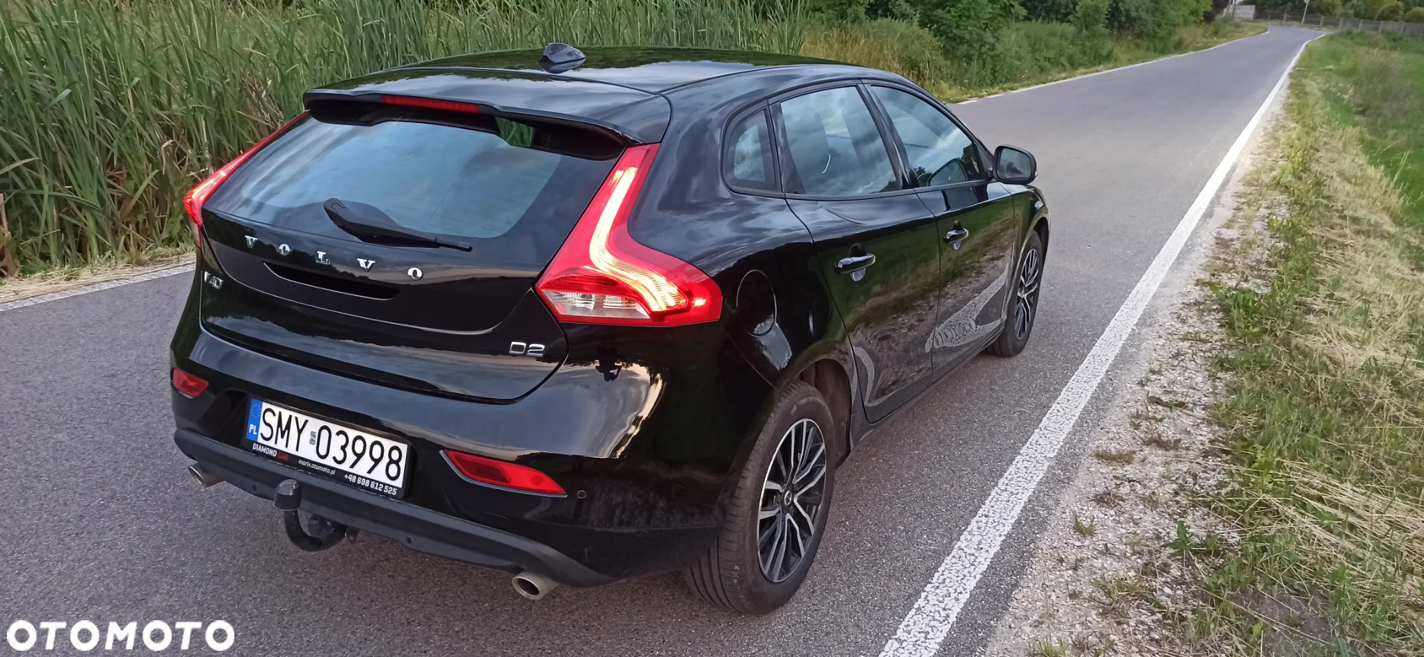 Volvo V40 D2 Drive-E Momentum - 8