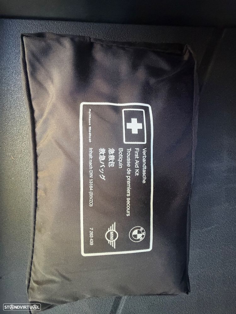 BMW X1 sDrive18d Pack Desportivo M - 31