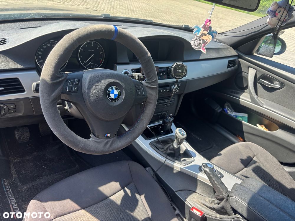 BMW Seria 3 320i - 7