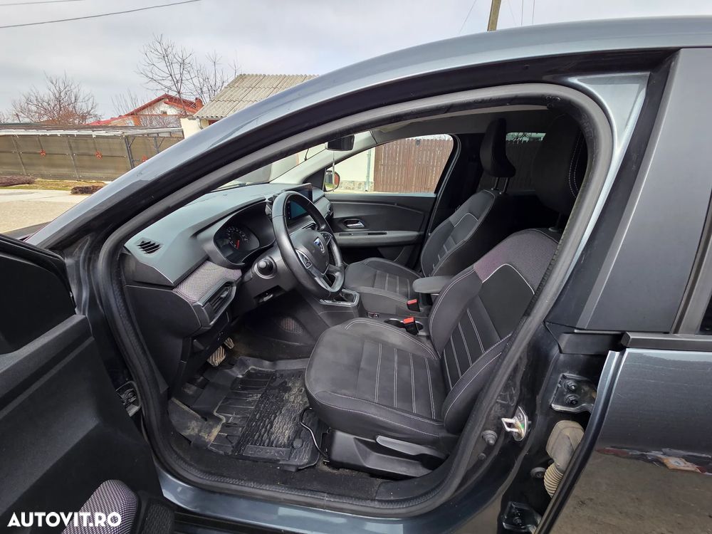 Dacia Logan TCe 90 CVT Comfort - 8