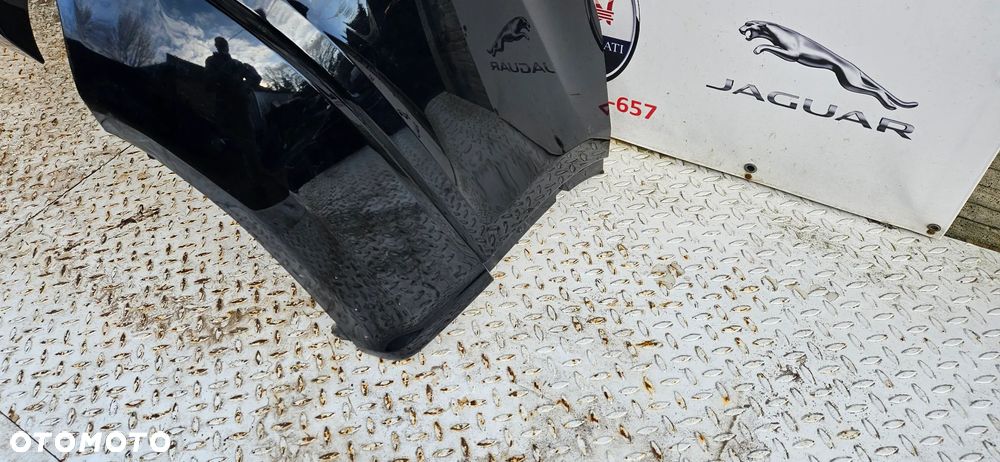 Dodge Durango III LIFT 2017- GT Kompletny zderzak tył pod 4x PDC oraz zaślepka na hak ZDERZAK POD 2 RURY kolor PXJ CZARNY  wersja GT - 15