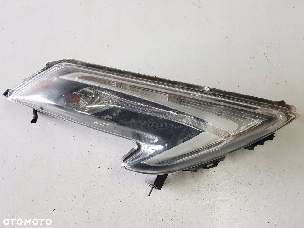 NISSAN JUKE I F15 LIFT 14-19r LAMPA LED PRAWA PRZÓD 26120BV80B