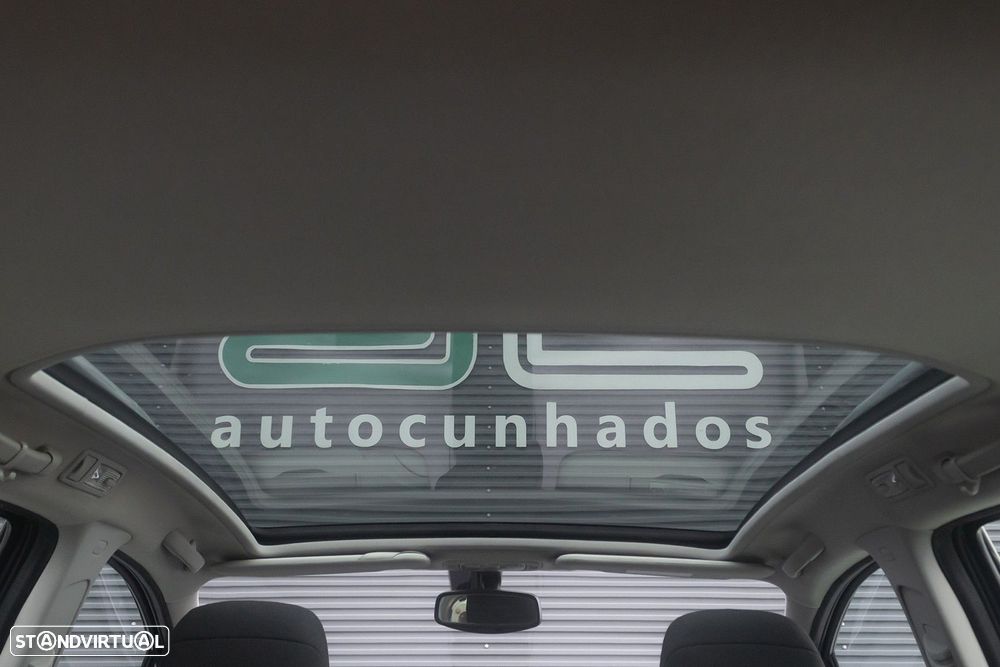 Peugeot 307 SW 1.6 HDi SE Navteq - 24