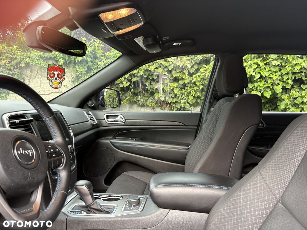 Jeep Grand Cherokee - 6