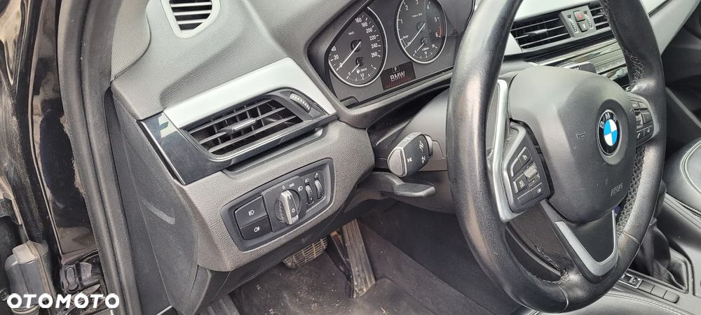 BMW X1 sDrive18d - 17