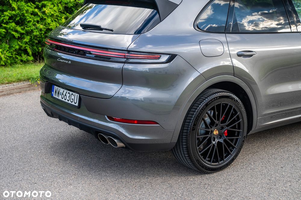 Porsche Cayenne - 4
