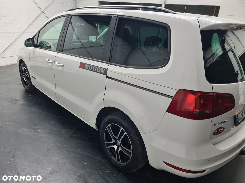 Volkswagen Sharan 2.0 TDI 4MOTION Blue Motion Style - 9