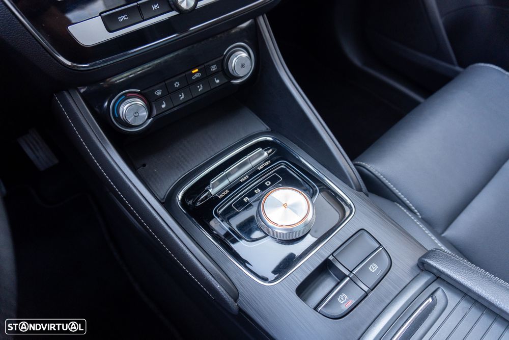 MG ZS Luxury - 24