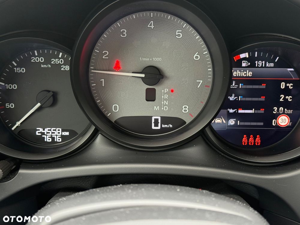 Porsche Macan S - 17