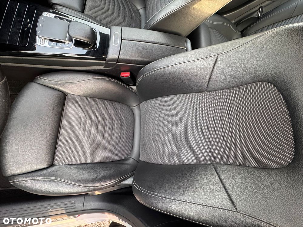 Mercedes-Benz Klasa A 180 d Edition 1 7G-DCT - 25