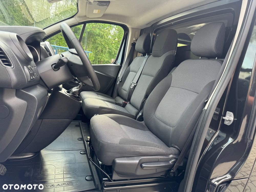 Renault Trafic - 16