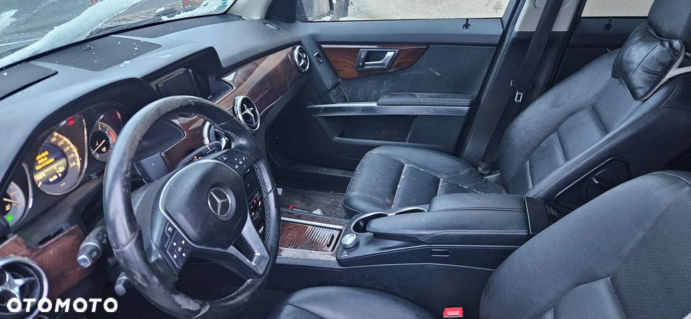 Mercedes-Benz GLK 350 4Matic (BlueEFFICIENCY) 7G-TRONIC - 11