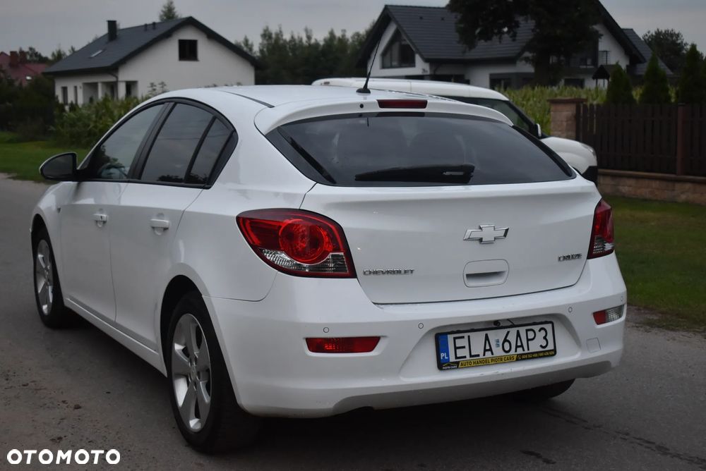 Chevrolet Cruze - 10