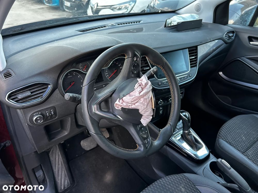 Opel Crossland X - 21