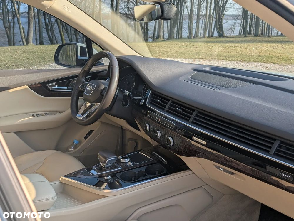Audi Q7 3.0 TFSI Quattro Tiptronic - 13