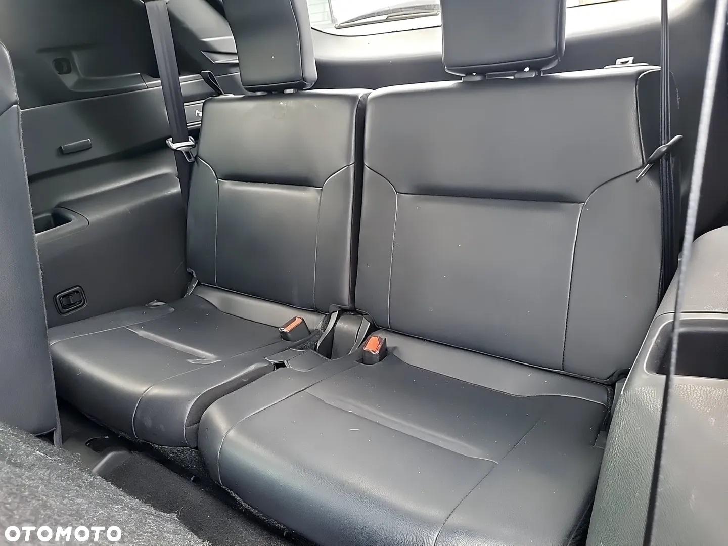 Mitsubishi Outlander - 10