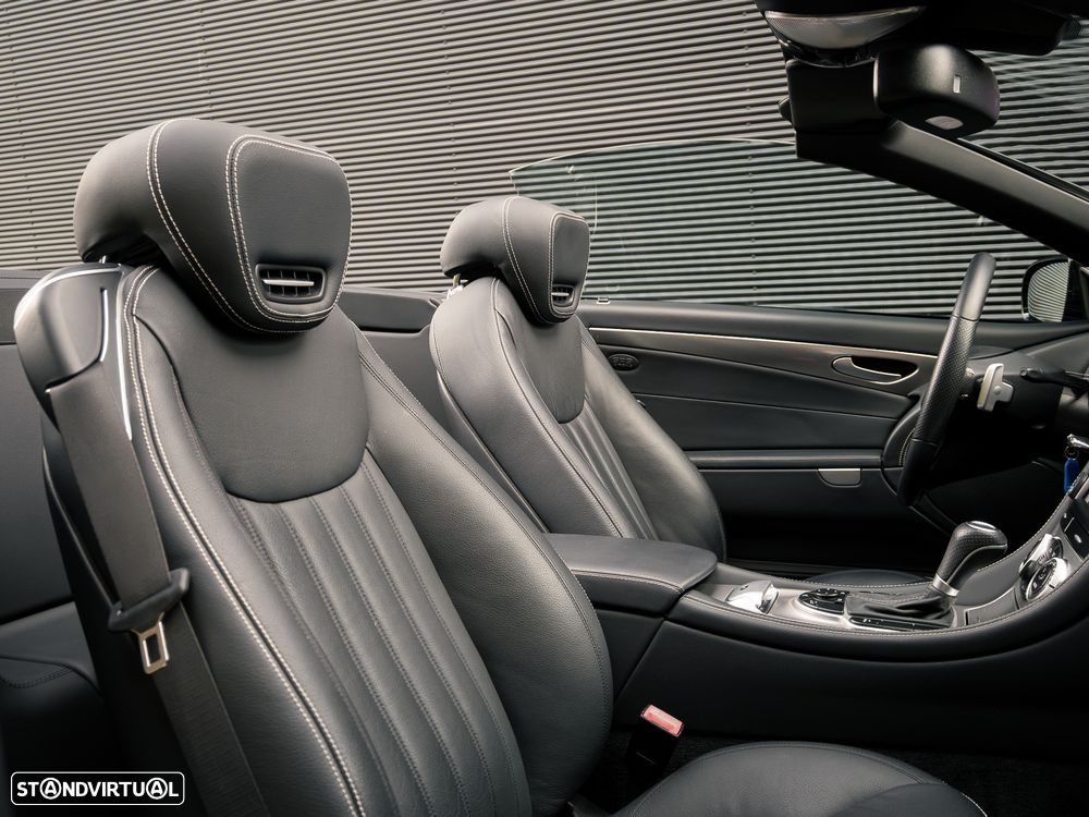 Mercedes-Benz SL 350 Standard - 24