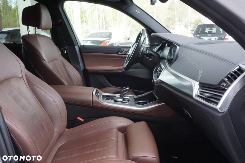 BMW X5 xDrive45e - 8