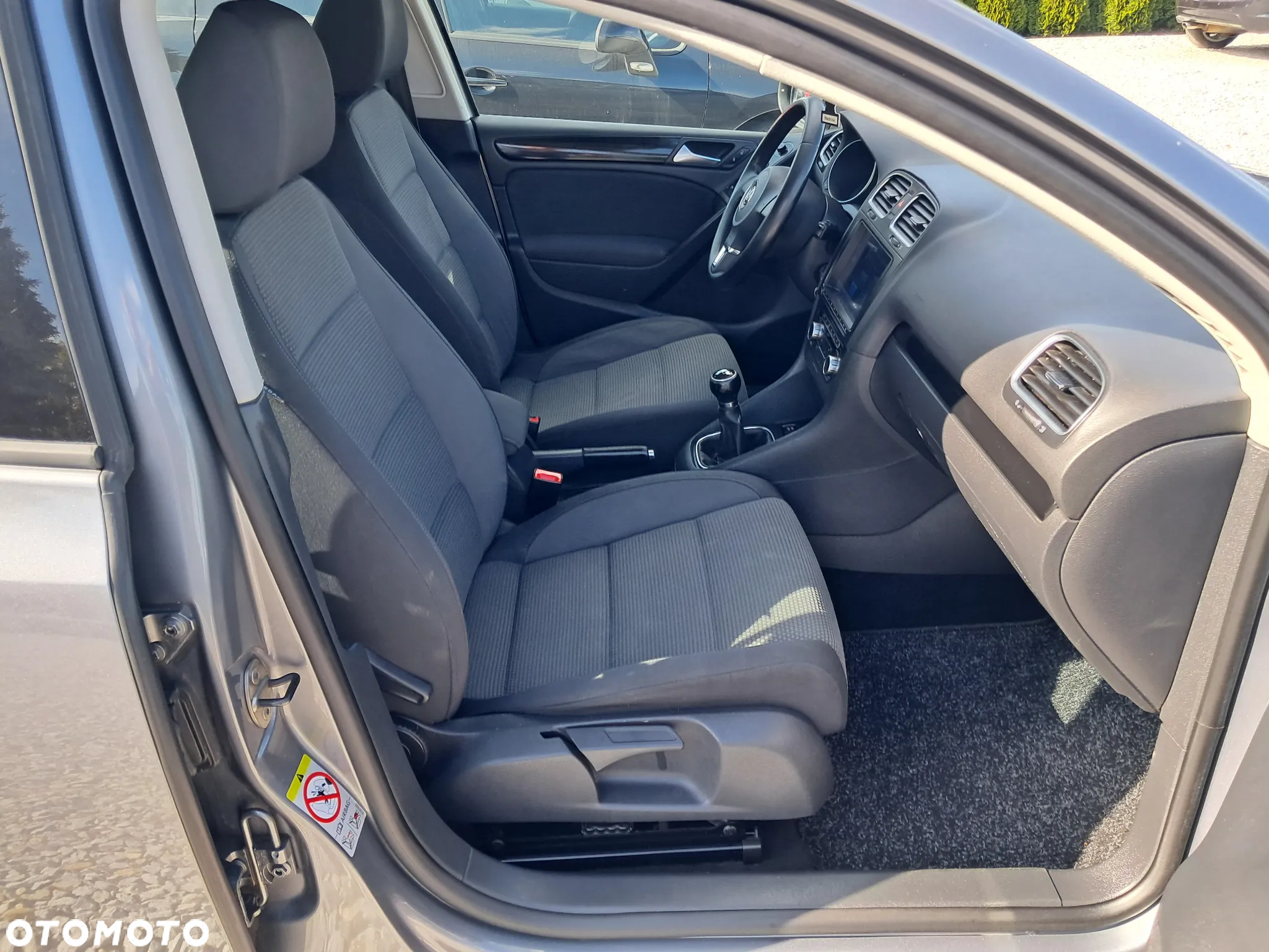 Volkswagen Golf 1.6 Comfortline - 11