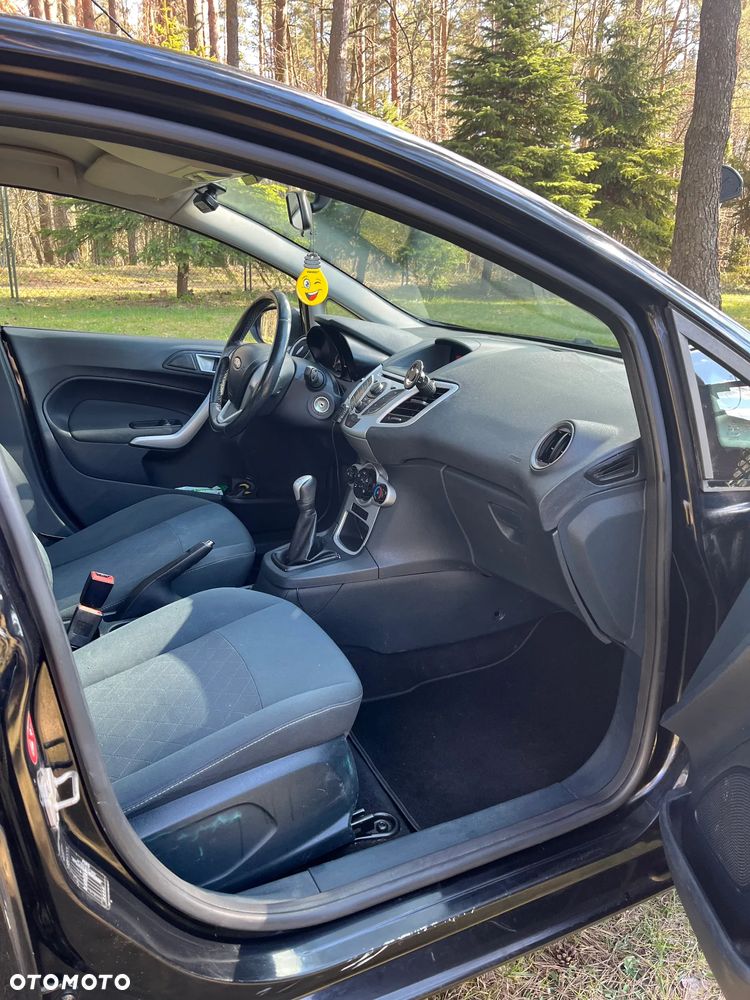 Ford Fiesta 1.4 Trend EU5 - 11