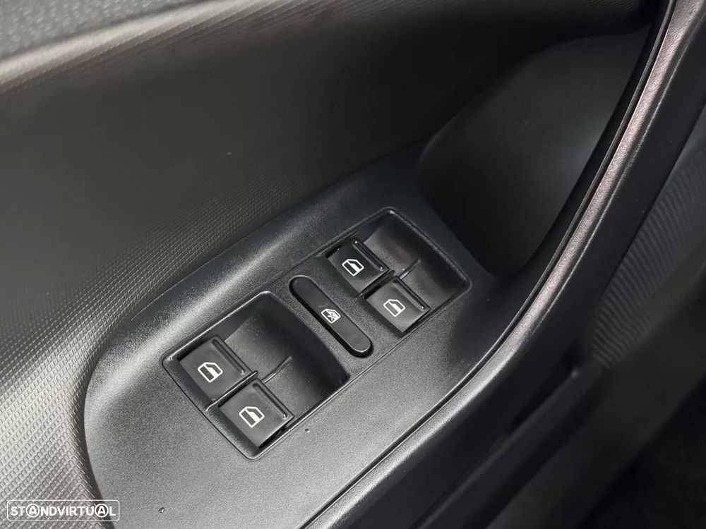 SEAT Ibiza 1.9 TDI Style DPF - 17
