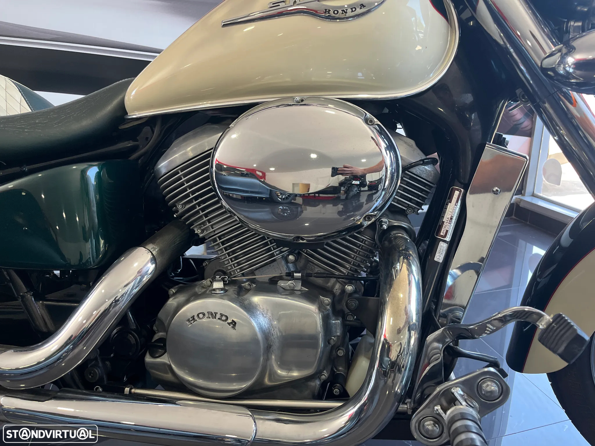 Honda Shadow 750 American Classic Edition - 9