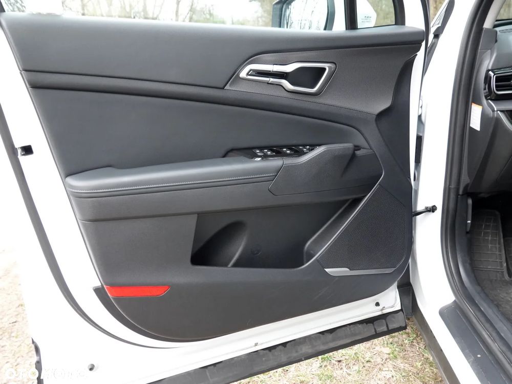 Kia Sportage 1.6 T-GDI MHEV Business Line 2WD DCT - 12