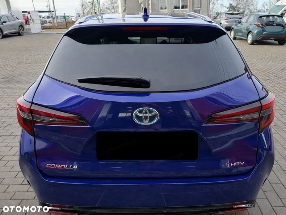 Toyota Corolla - 5