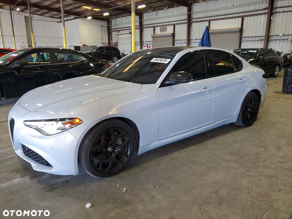 Alfa Romeo Giulia 2.0 Turbo Sprint - 2