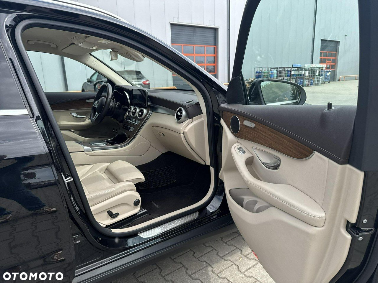 Mercedes-Benz GLC - 20