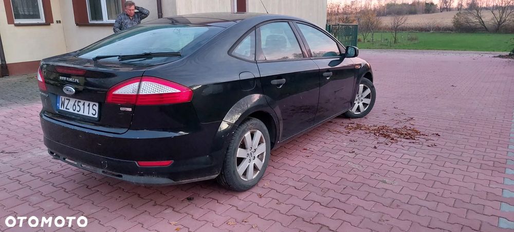 Ford Mondeo 1.8 TDCi Ambiente - 3