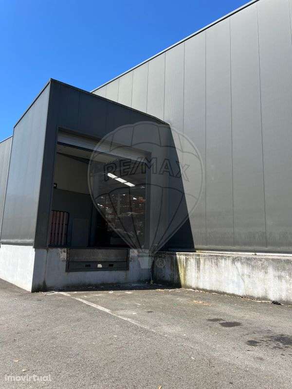 Armazém T2 para venda - Grande imagem: 3/15