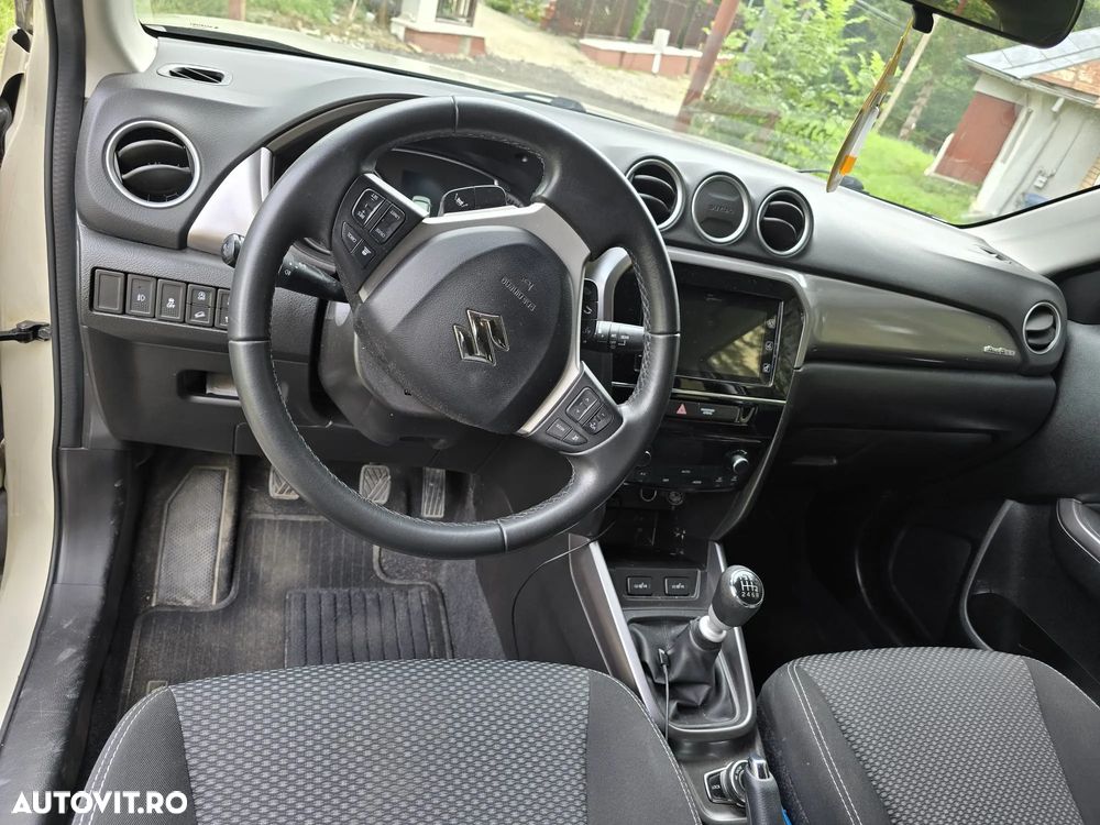 Suzuki Vitara 1.4 Boosterjet Hybrid Allgrip Comfort - 2
