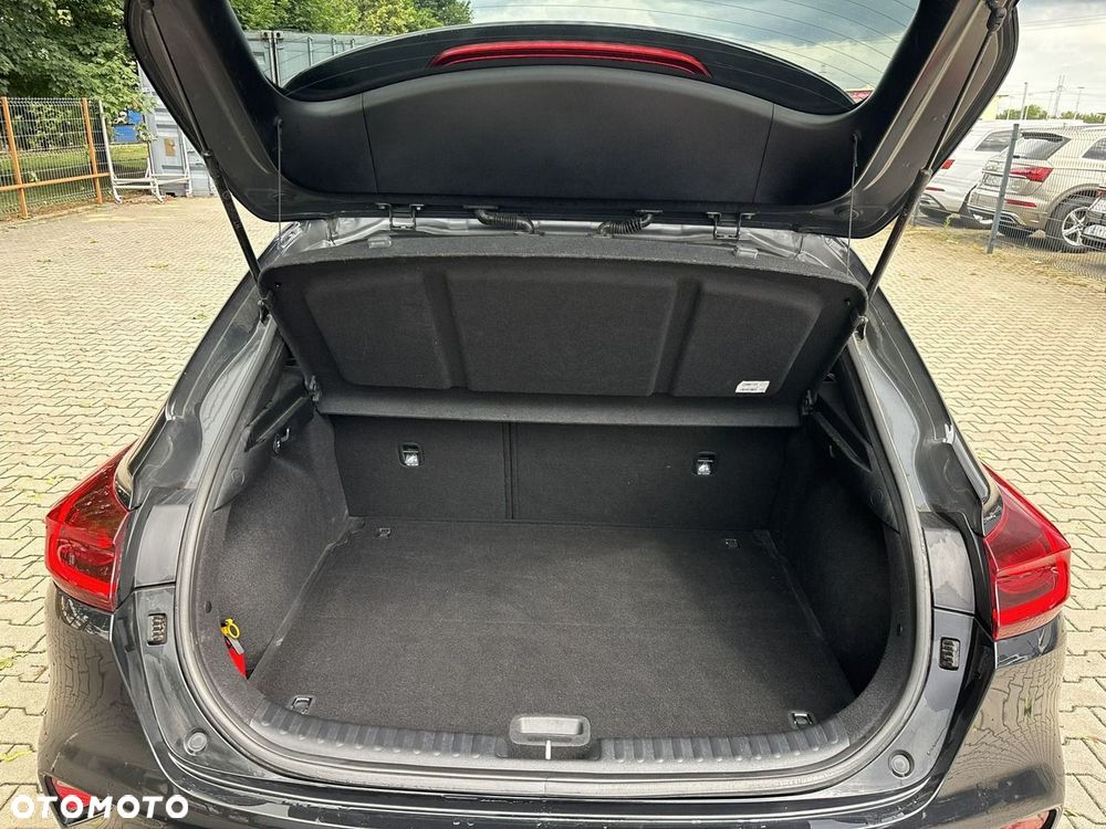 Kia XCeed 1.5 T-GDI M - 19