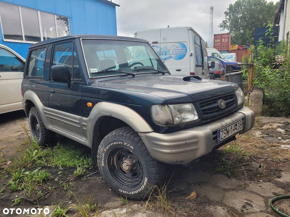 Hyundai Galloper - 1