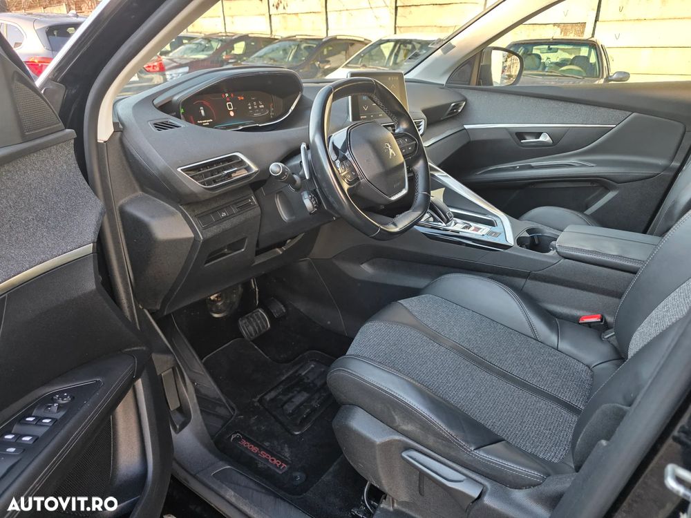 Peugeot 3008 1.2 PureTech Turbo S&S EAT8 Allure - 8