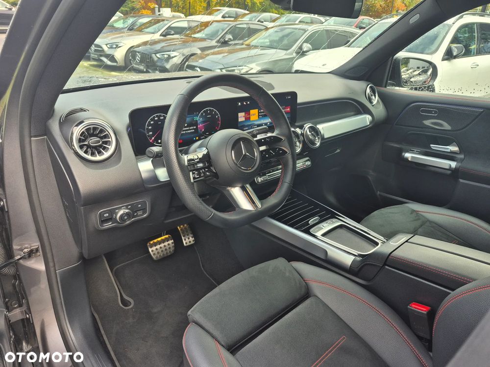 Mercedes-Benz GLB 200 AMG Line 7G-DCT - 15