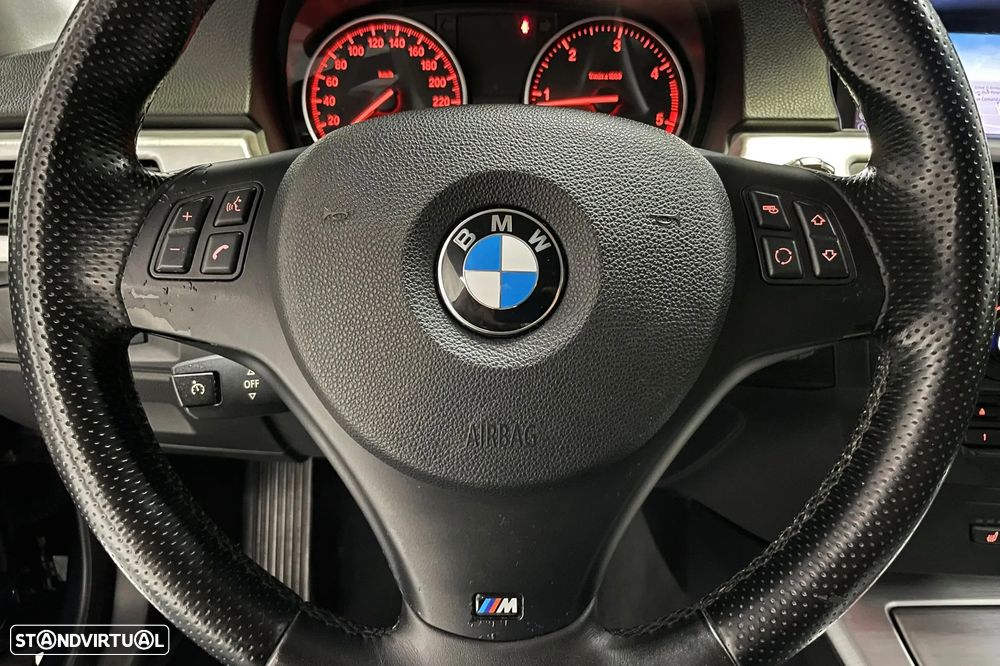 BMW 320 d Coupe Aut. - 44