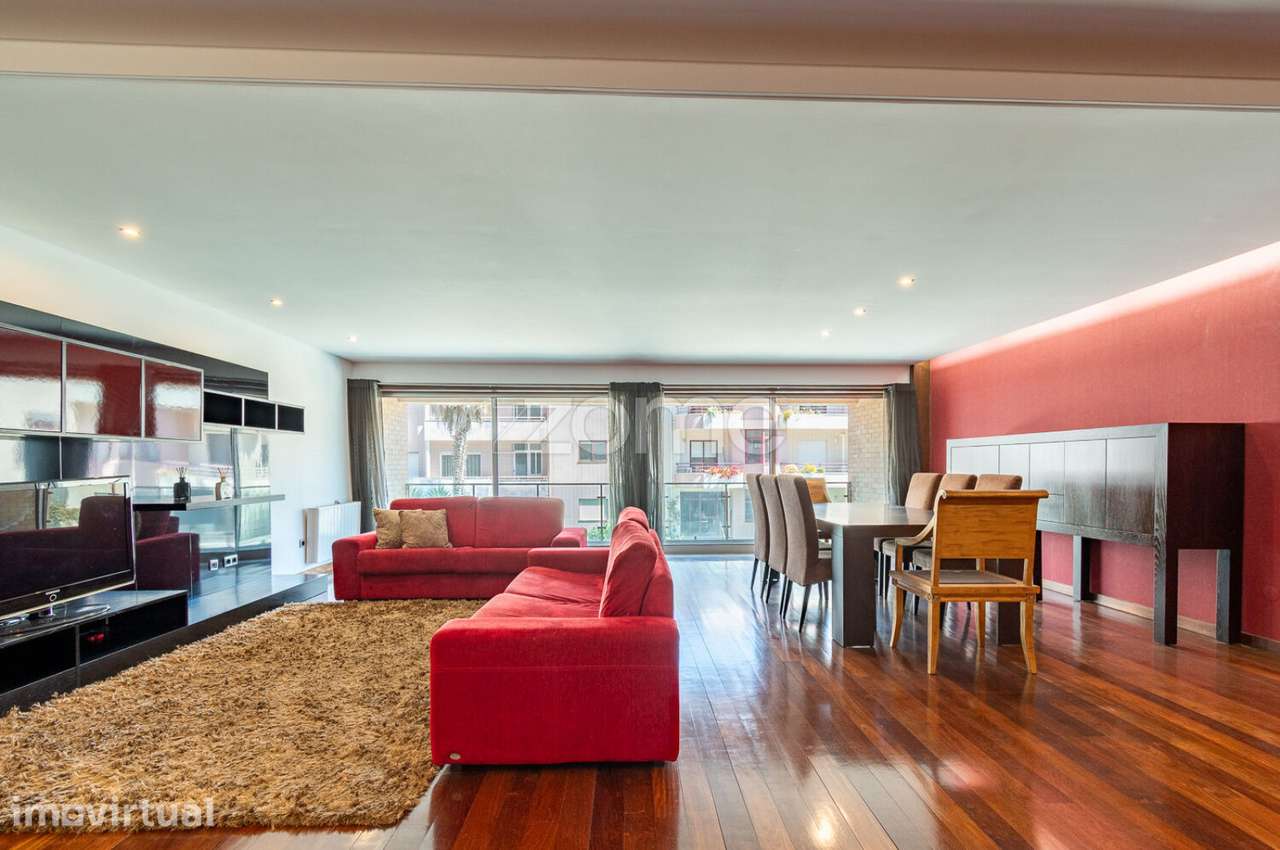Apartamento com varanda na Póvoa de Varzim - Grande imagem: 2/36