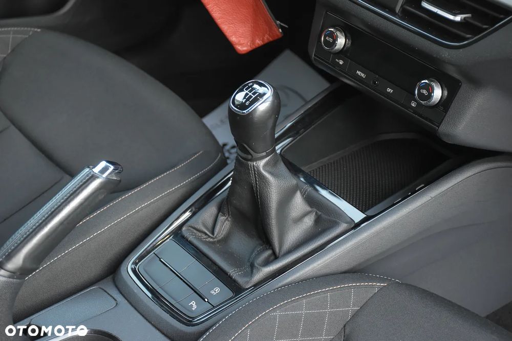 Skoda Kamiq 1.0 TSI Style - 28