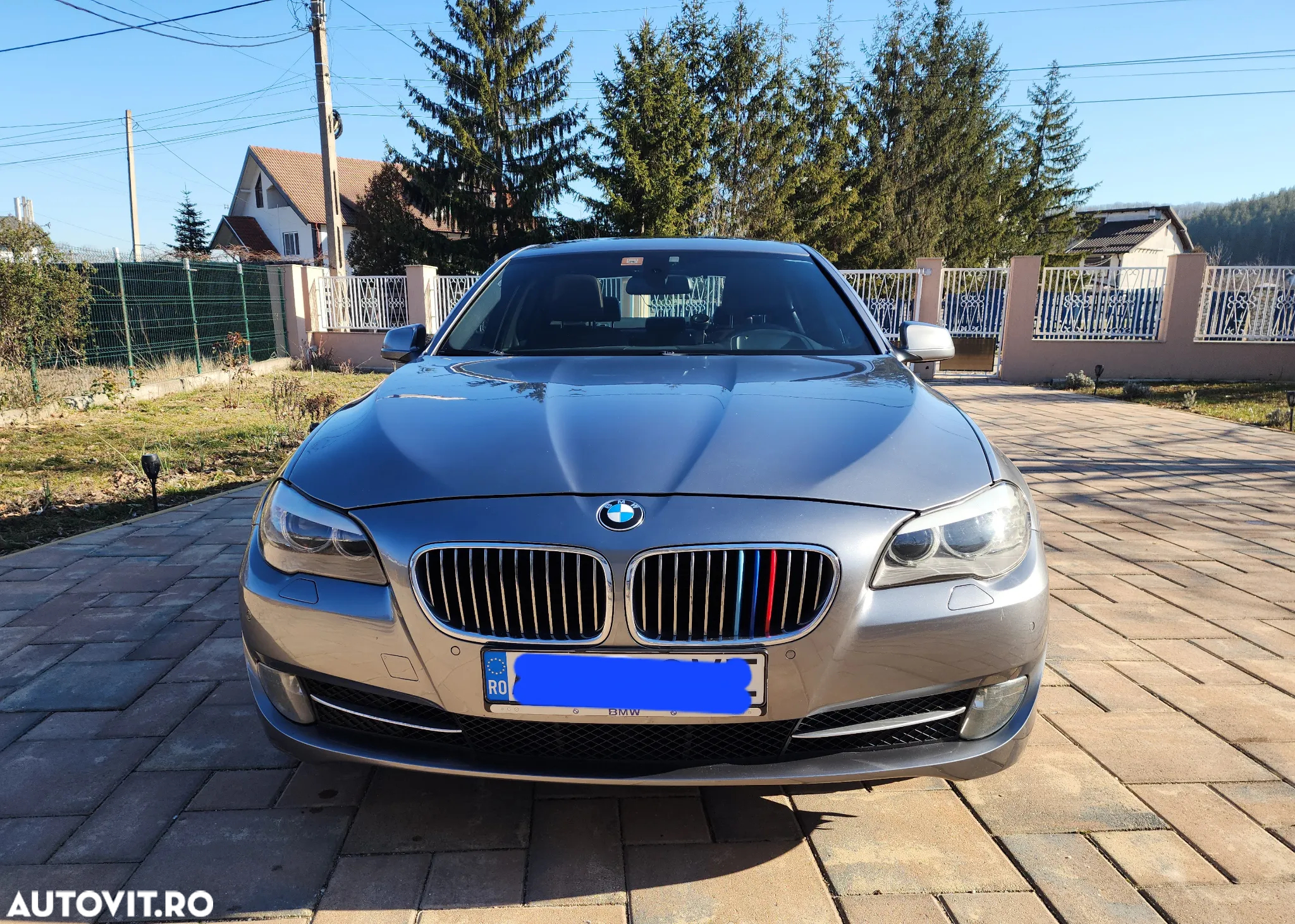 BMW Seria 5 523i Aut. - 2