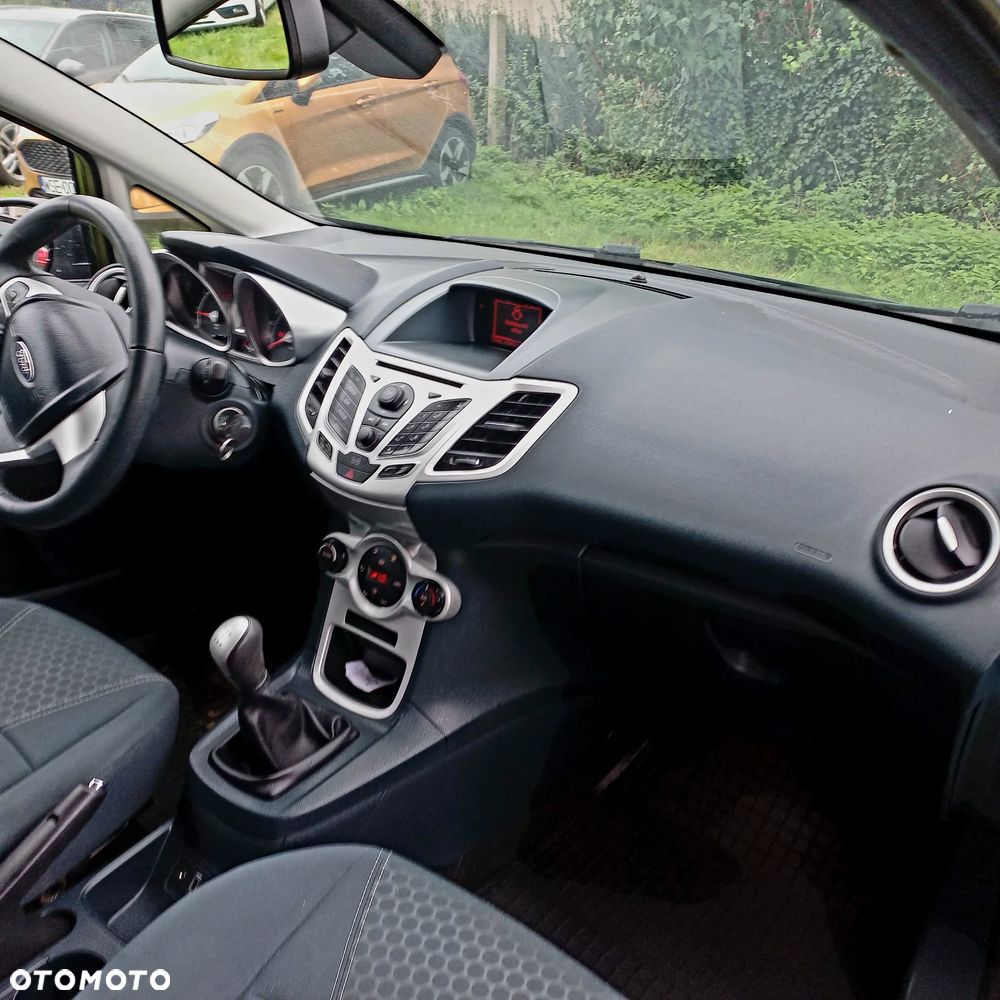 Ford Fiesta 1.25 Titanium - 9