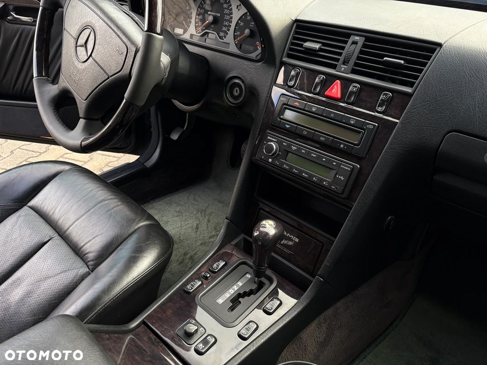 Mercedes-Benz Klasa C - 23