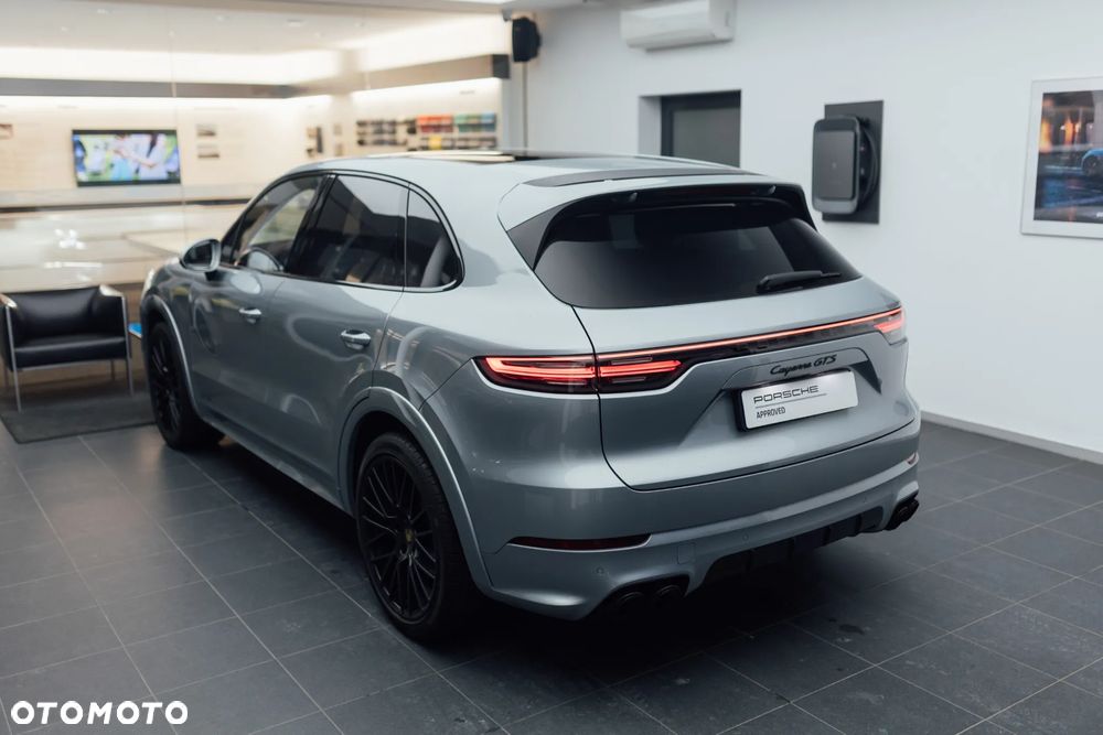 Porsche Cayenne - 12