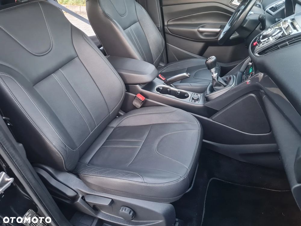 Ford Kuga 2.0 TDCi Titanium - 34