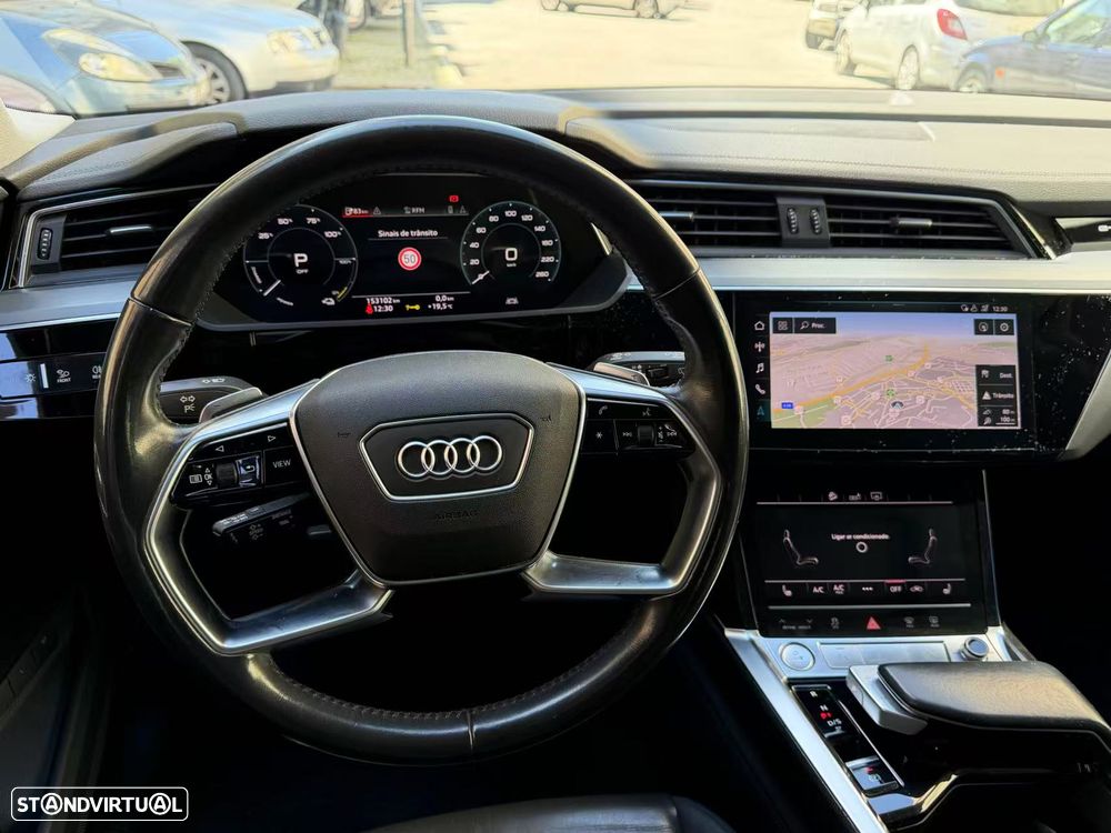 Audi e-tron 50 quattro - 12