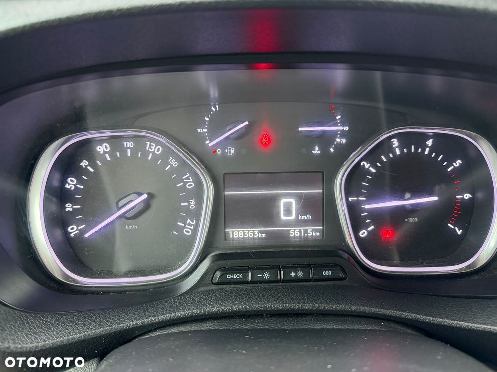 Peugeot Expert L2 1.5 - 27