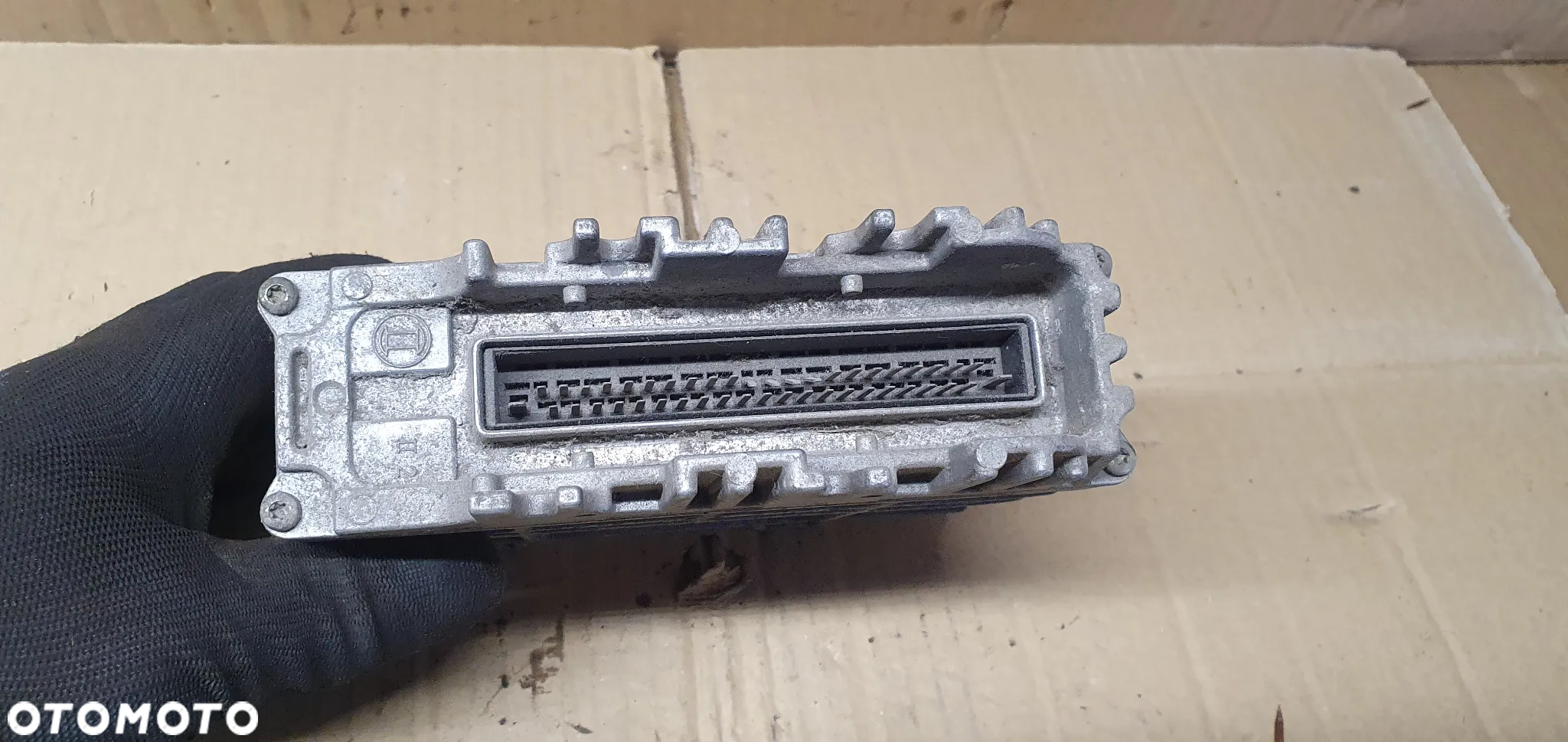 Komputer sterownik silnika VW Polo 6N 1.4B 030906027B - 2