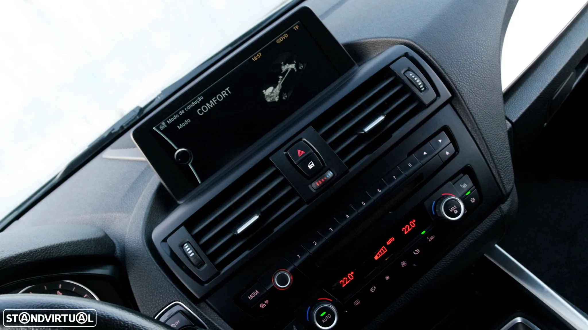 BMW 118 d Pack M - 38