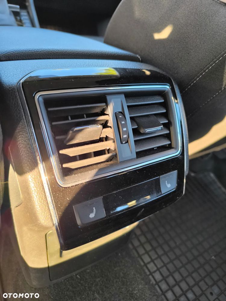 Skoda Superb 2.0 TDI SCR 4x4 Style DSG - 12